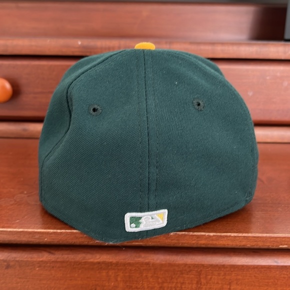 Oakland Athletics New Era Fitted Baseball Hat - Picture 3 of 6